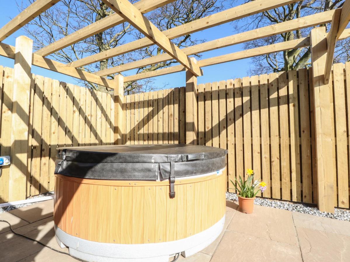 Lapwing Lodge Lancaster Bagian luar foto