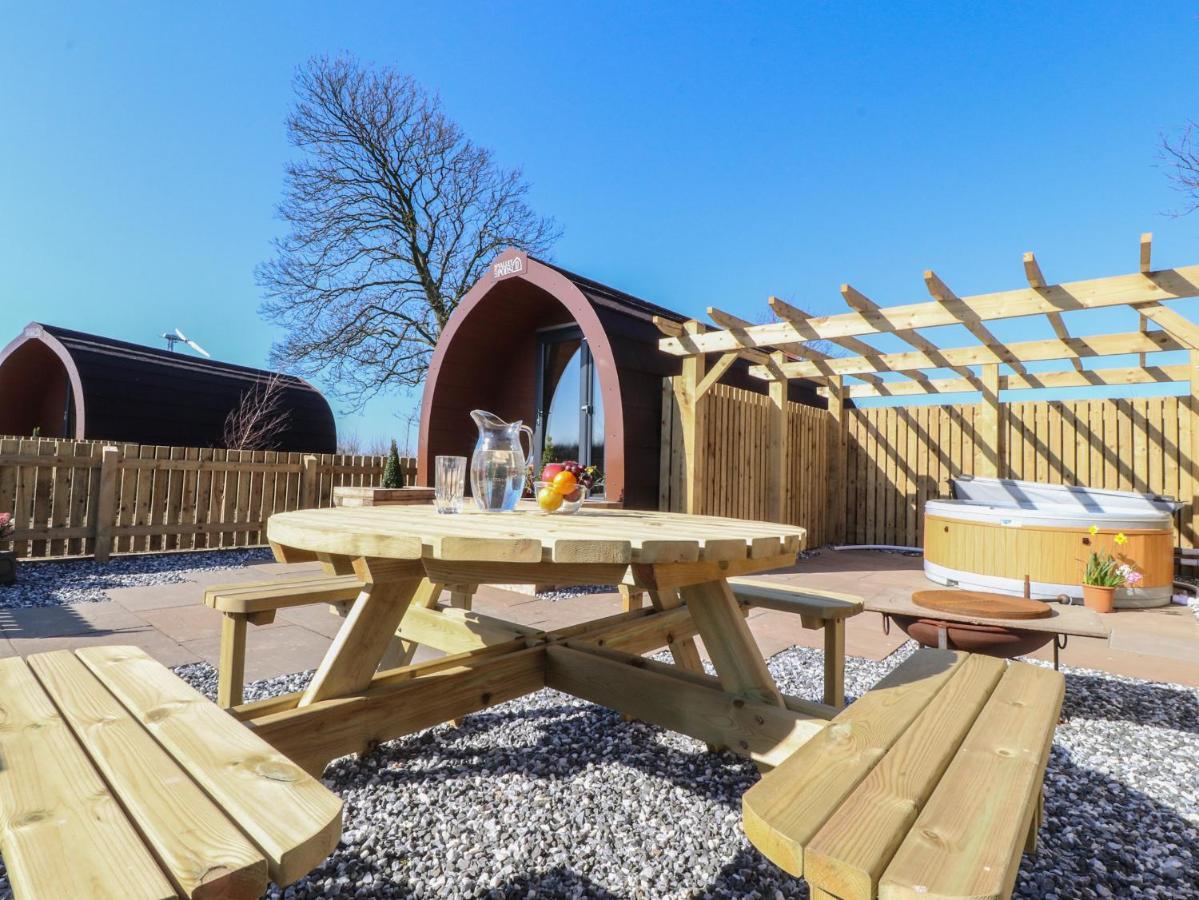 Lapwing Lodge Lancaster Bagian luar foto