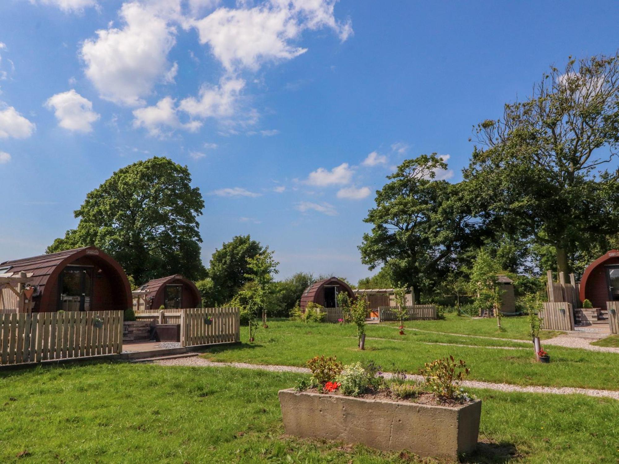 Lapwing Lodge Lancaster Bagian luar foto